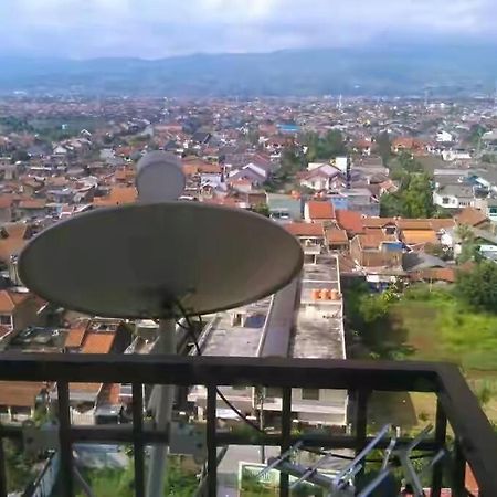 Apartment The Suites Metro By Yudis Bandung Pokoj fotografie