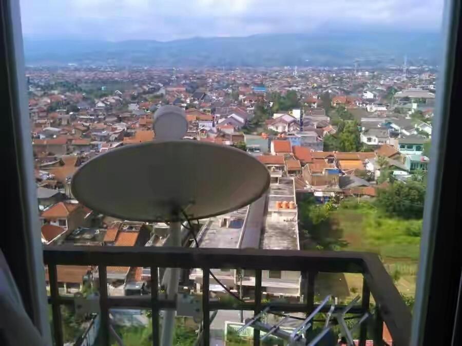 Apartment The Suites Metro By Yudis Bandung Pokoj fotografie